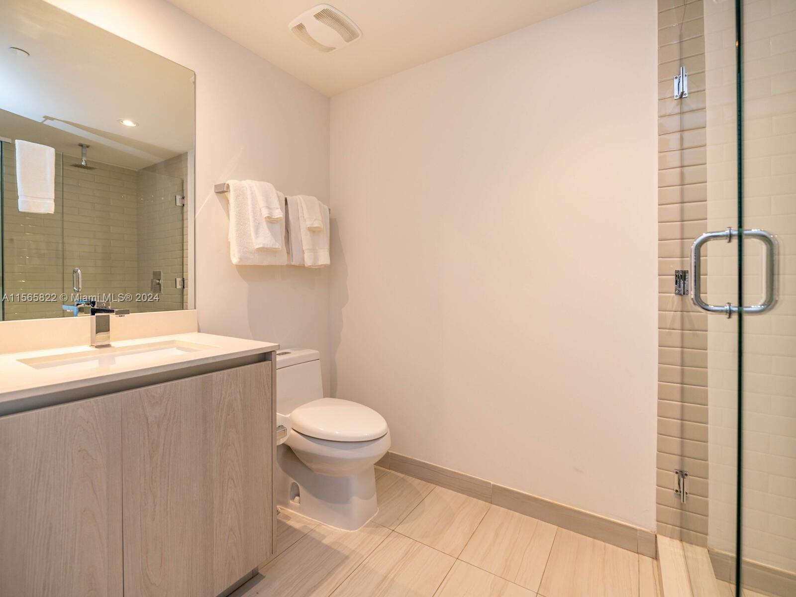 4010 S OCEAN DRIVE T 4005, Hollywood, Florida 33019, 2 Bedrooms Bedrooms, ,2 BathroomsBathrooms,Residential,For Sale,4010 S OCEAN DRIVE T 4005,A11565822