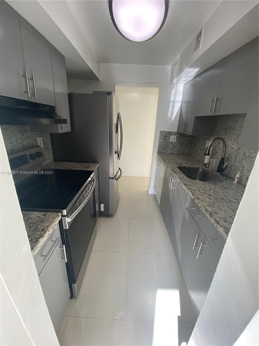 8305 SW 152nd Ave A-110, Miami, Florida 33193, 2 Bedrooms Bedrooms, ,2 BathroomsBathrooms,Residentiallease,For Rent,8305 SW 152nd Ave A-110,A11566677