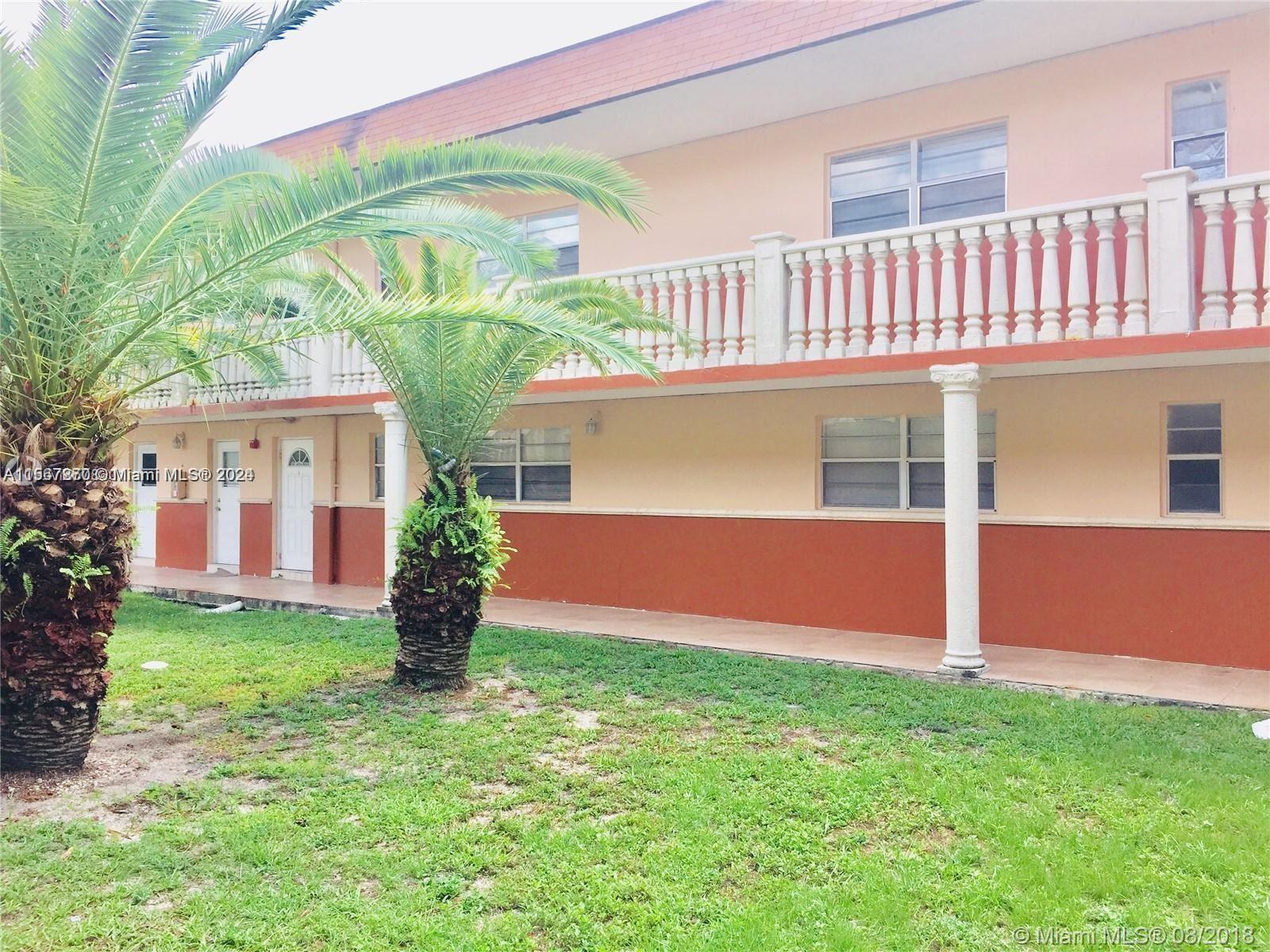 2750 Pierce St 3, Hollywood, Florida 33020, 2 Bedrooms Bedrooms, ,2 BathroomsBathrooms,Residentiallease,For Rent,2750 Pierce St 3,A11567270