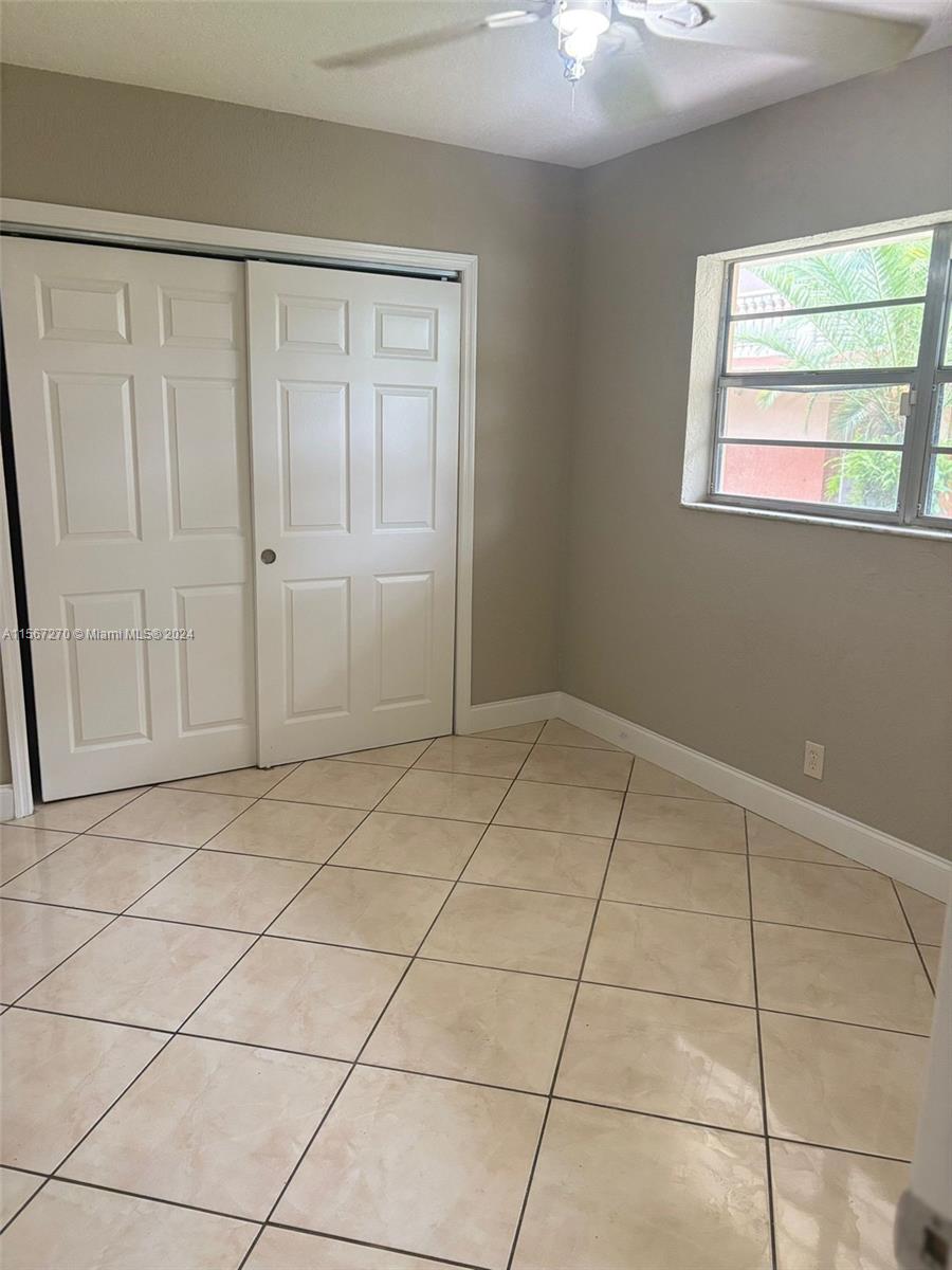 2750 Pierce St 3, Hollywood, Florida 33020, 2 Bedrooms Bedrooms, ,2 BathroomsBathrooms,Residentiallease,For Rent,2750 Pierce St 3,A11567270
