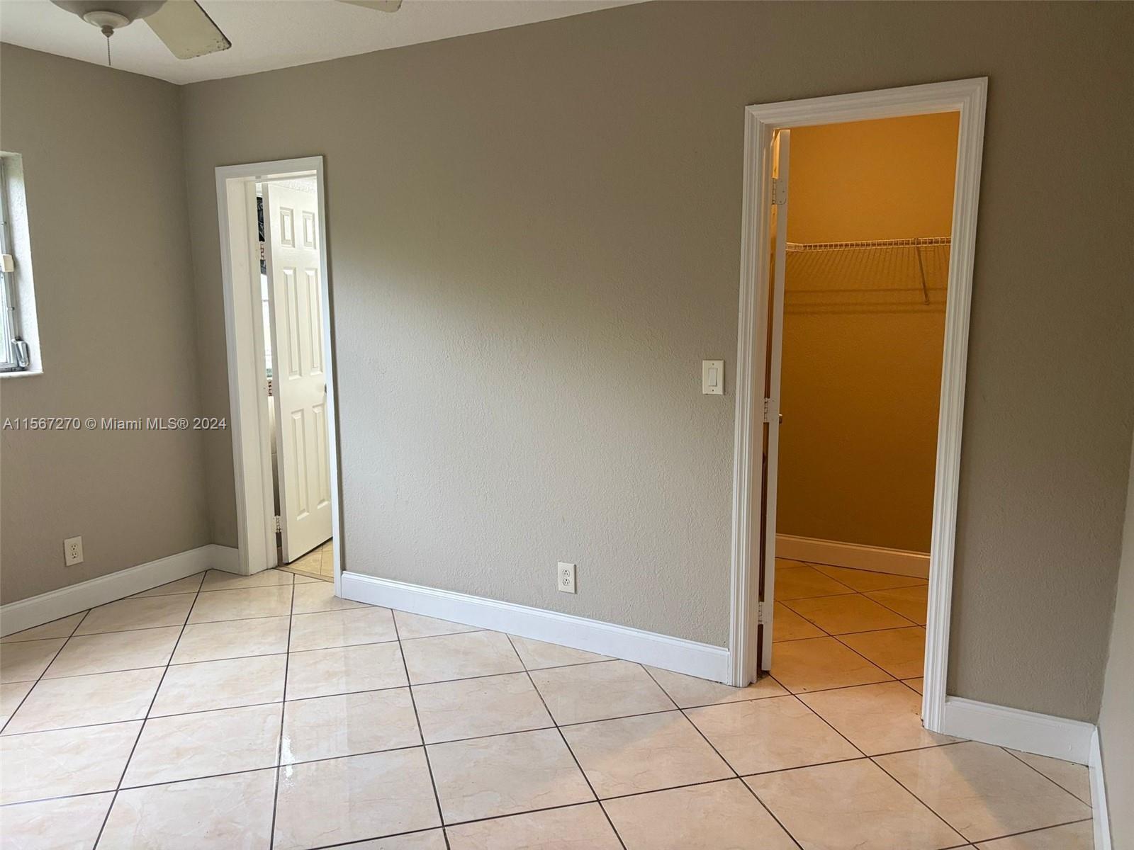 2750 Pierce St 3, Hollywood, Florida 33020, 2 Bedrooms Bedrooms, ,2 BathroomsBathrooms,Residentiallease,For Rent,2750 Pierce St 3,A11567270