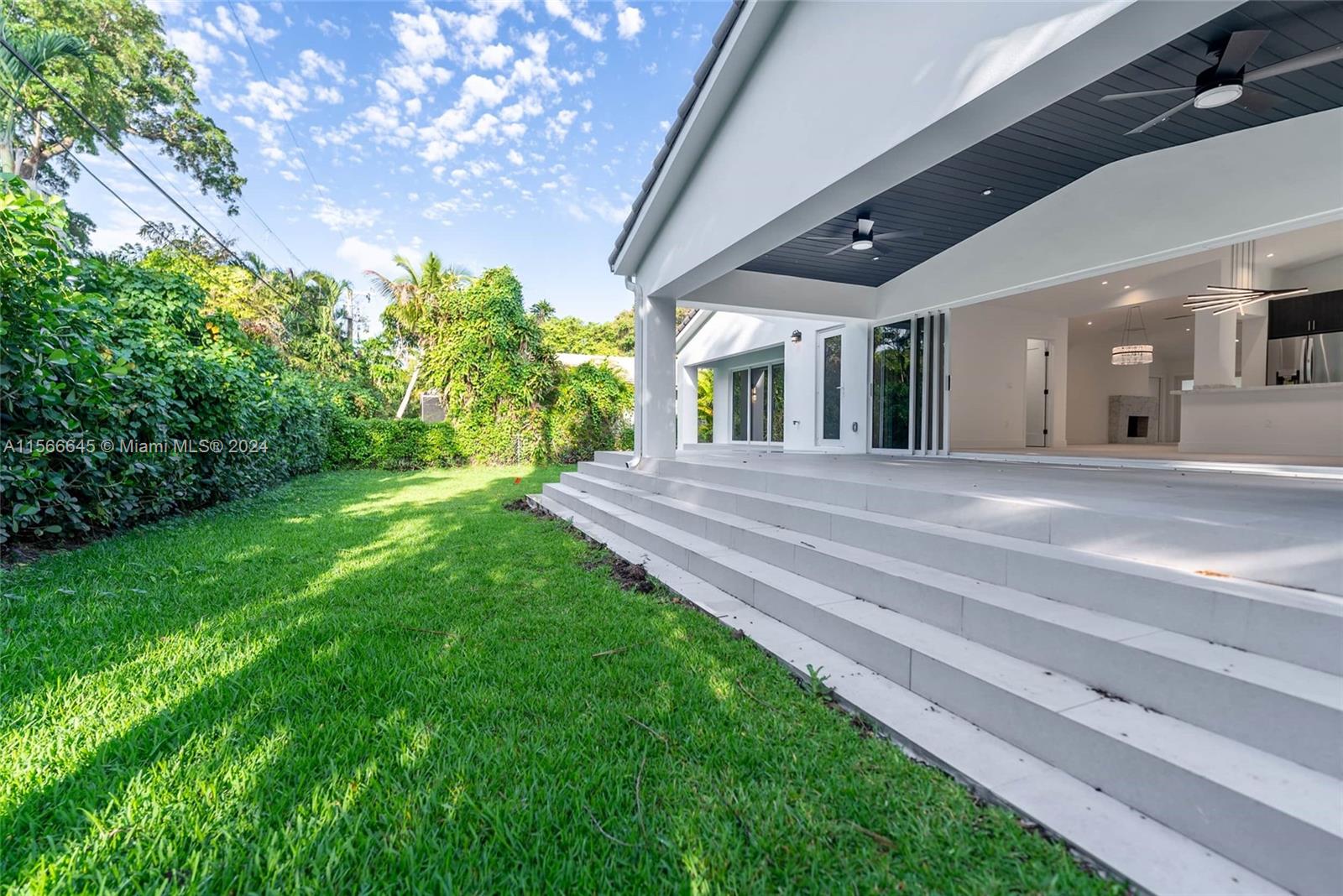 1020 NE 92nd St 1020, Miami Shores, Florida 33138, 3 Bedrooms Bedrooms, ,3 BathroomsBathrooms,Residentiallease,For Rent,1020 NE 92nd St 1020,A11566645