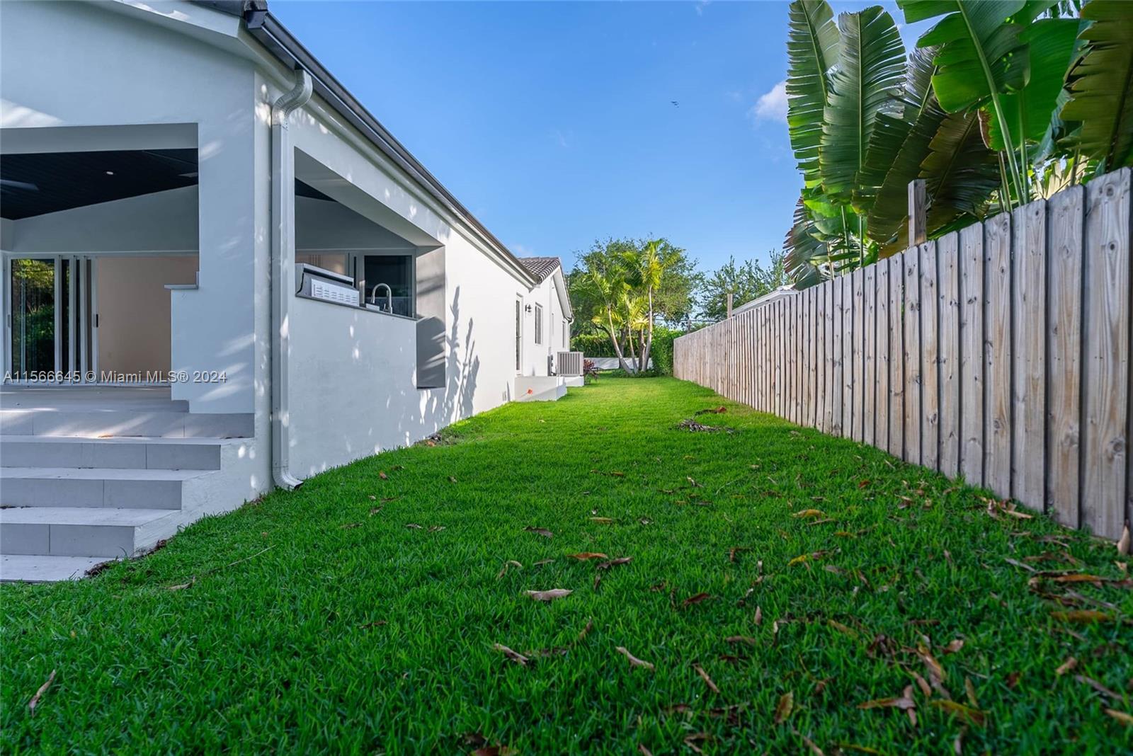 1020 NE 92nd St 1020, Miami Shores, Florida 33138, 3 Bedrooms Bedrooms, ,3 BathroomsBathrooms,Residentiallease,For Rent,1020 NE 92nd St 1020,A11566645