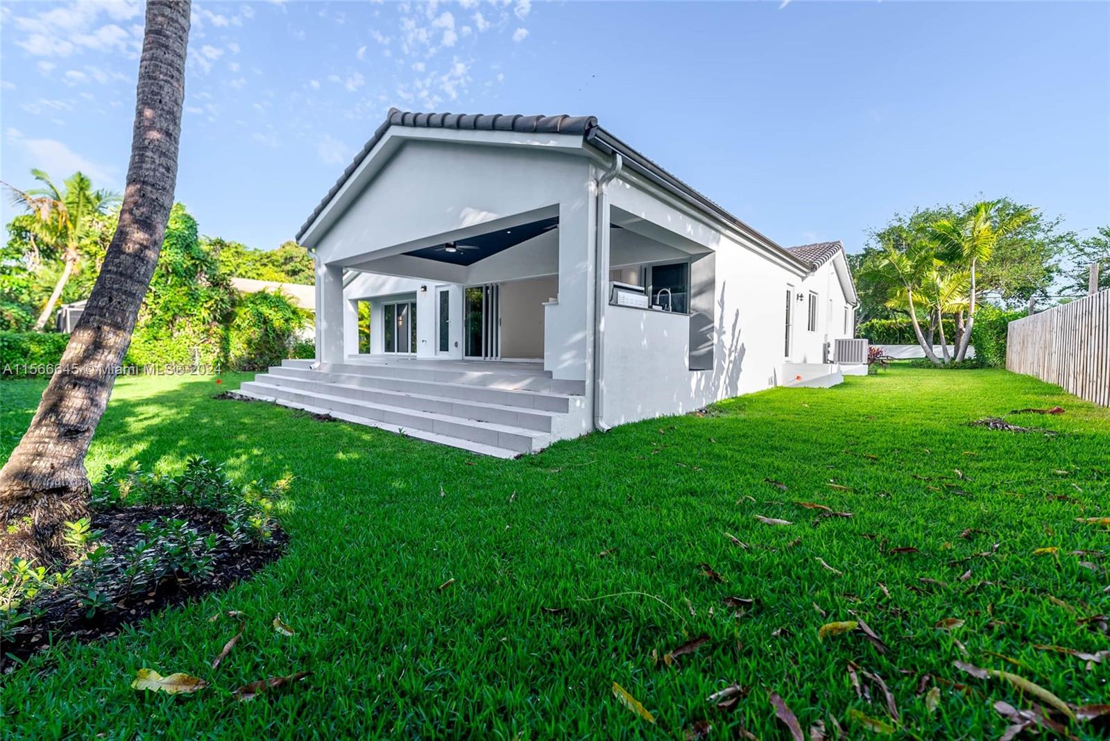 1020 NE 92nd St 1020, Miami Shores, Florida 33138, 3 Bedrooms Bedrooms, ,3 BathroomsBathrooms,Residentiallease,For Rent,1020 NE 92nd St 1020,A11566645