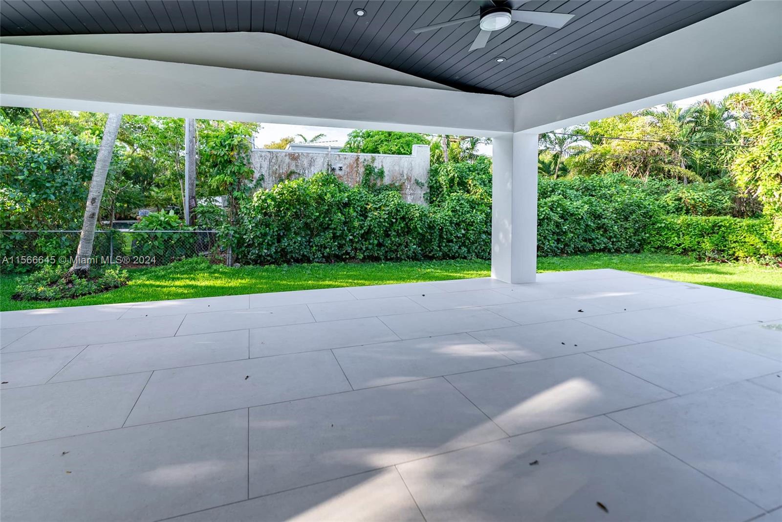 1020 NE 92nd St 1020, Miami Shores, Florida 33138, 3 Bedrooms Bedrooms, ,3 BathroomsBathrooms,Residentiallease,For Rent,1020 NE 92nd St 1020,A11566645