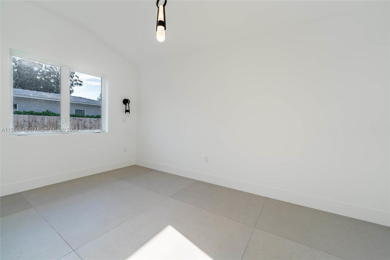 1020 NE 92nd St 1020, Miami Shores, Florida 33138, 3 Bedrooms Bedrooms, ,3 BathroomsBathrooms,Residentiallease,For Rent,1020 NE 92nd St 1020,A11566645