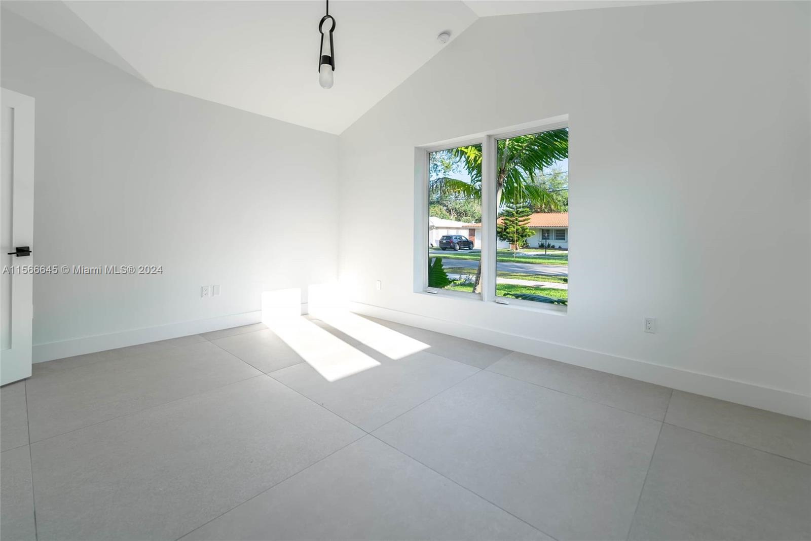 1020 NE 92nd St 1020, Miami Shores, Florida 33138, 3 Bedrooms Bedrooms, ,3 BathroomsBathrooms,Residentiallease,For Rent,1020 NE 92nd St 1020,A11566645