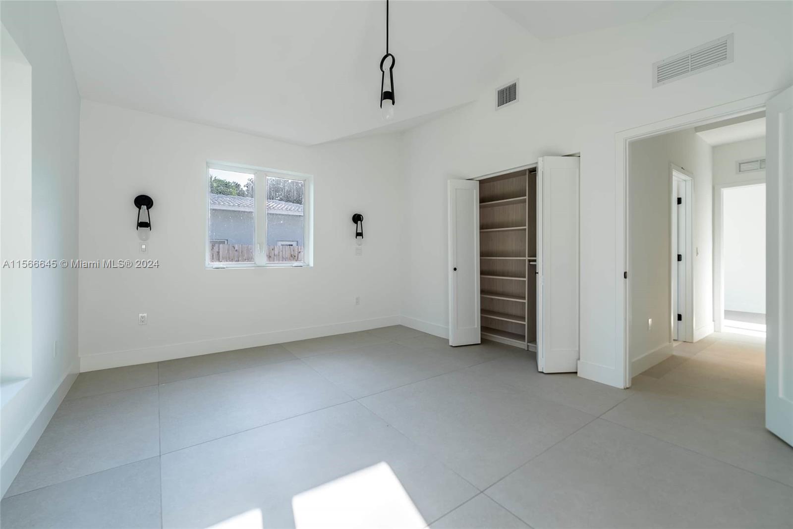 1020 NE 92nd St 1020, Miami Shores, Florida 33138, 3 Bedrooms Bedrooms, ,3 BathroomsBathrooms,Residentiallease,For Rent,1020 NE 92nd St 1020,A11566645