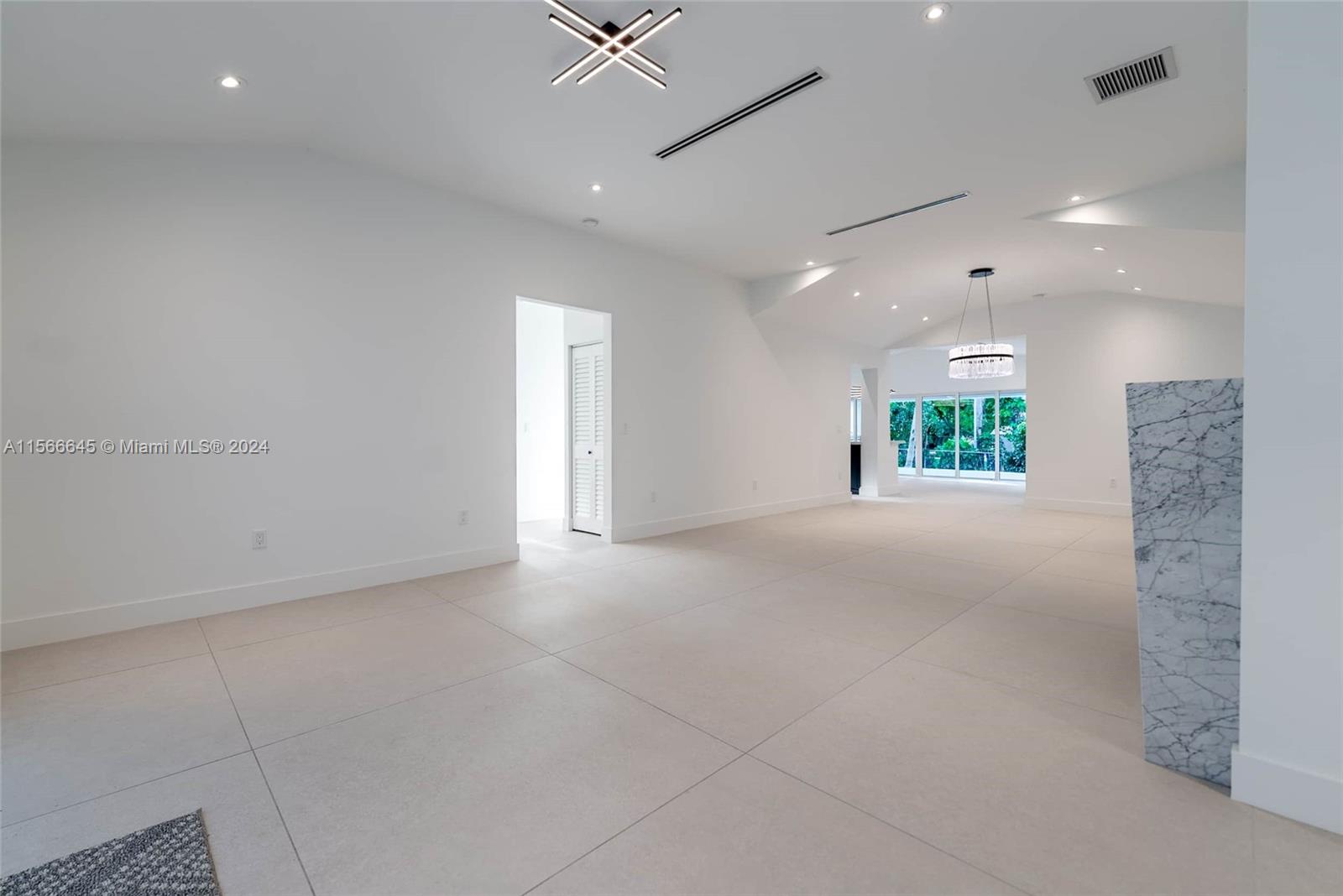 1020 NE 92nd St 1020, Miami Shores, Florida 33138, 3 Bedrooms Bedrooms, ,3 BathroomsBathrooms,Residentiallease,For Rent,1020 NE 92nd St 1020,A11566645