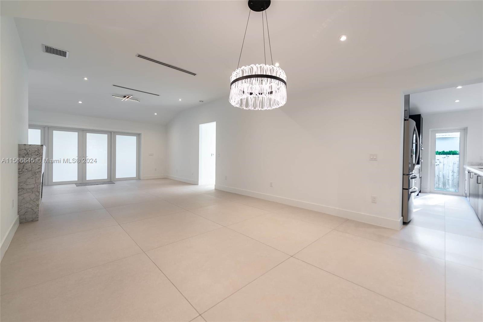 1020 NE 92nd St 1020, Miami Shores, Florida 33138, 3 Bedrooms Bedrooms, ,3 BathroomsBathrooms,Residentiallease,For Rent,1020 NE 92nd St 1020,A11566645