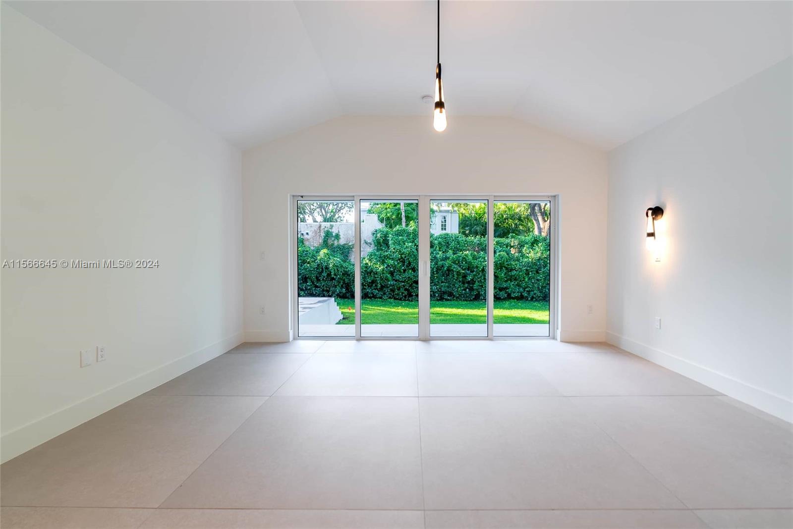 1020 NE 92nd St 1020, Miami Shores, Florida 33138, 3 Bedrooms Bedrooms, ,3 BathroomsBathrooms,Residentiallease,For Rent,1020 NE 92nd St 1020,A11566645