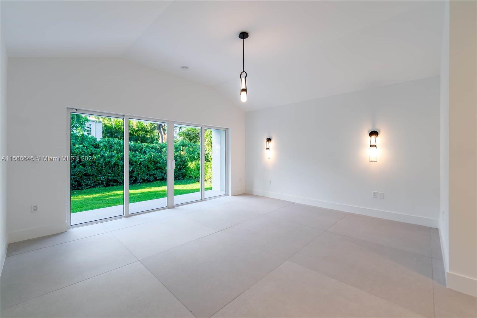 1020 NE 92nd St 1020, Miami Shores, Florida 33138, 3 Bedrooms Bedrooms, ,3 BathroomsBathrooms,Residentiallease,For Rent,1020 NE 92nd St 1020,A11566645