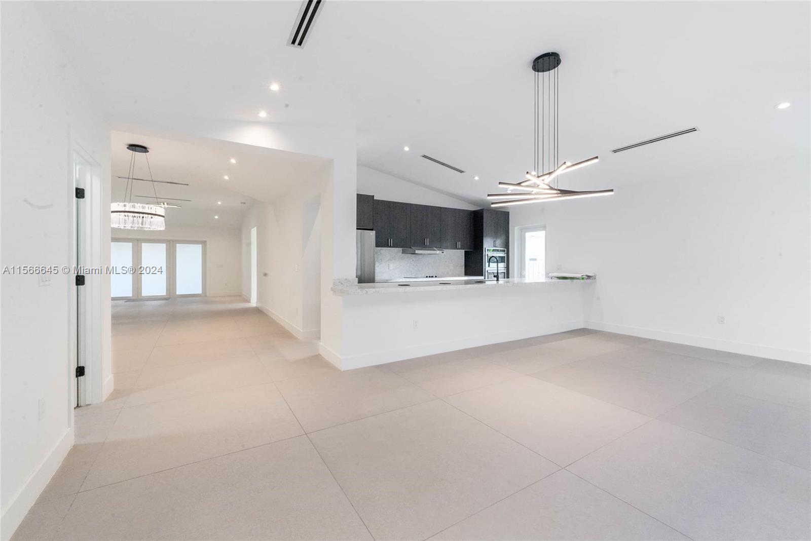 1020 NE 92nd St 1020, Miami Shores, Florida 33138, 3 Bedrooms Bedrooms, ,3 BathroomsBathrooms,Residentiallease,For Rent,1020 NE 92nd St 1020,A11566645