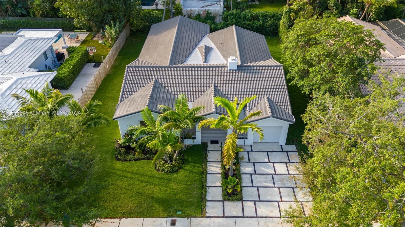 1020 NE 92nd St 1020, Miami Shores, Florida 33138, 3 Bedrooms Bedrooms, ,3 BathroomsBathrooms,Residentiallease,For Rent,1020 NE 92nd St 1020,A11566645