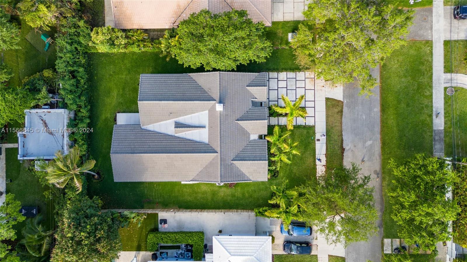 1020 NE 92nd St 1020, Miami Shores, Florida 33138, 3 Bedrooms Bedrooms, ,3 BathroomsBathrooms,Residentiallease,For Rent,1020 NE 92nd St 1020,A11566645