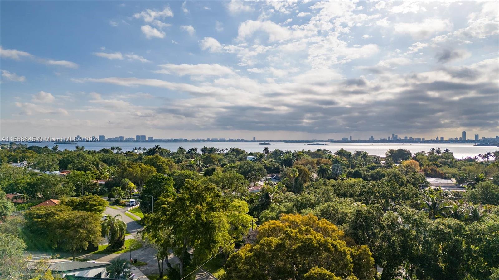 1020 NE 92nd St 1020, Miami Shores, Florida 33138, 3 Bedrooms Bedrooms, ,3 BathroomsBathrooms,Residentiallease,For Rent,1020 NE 92nd St 1020,A11566645