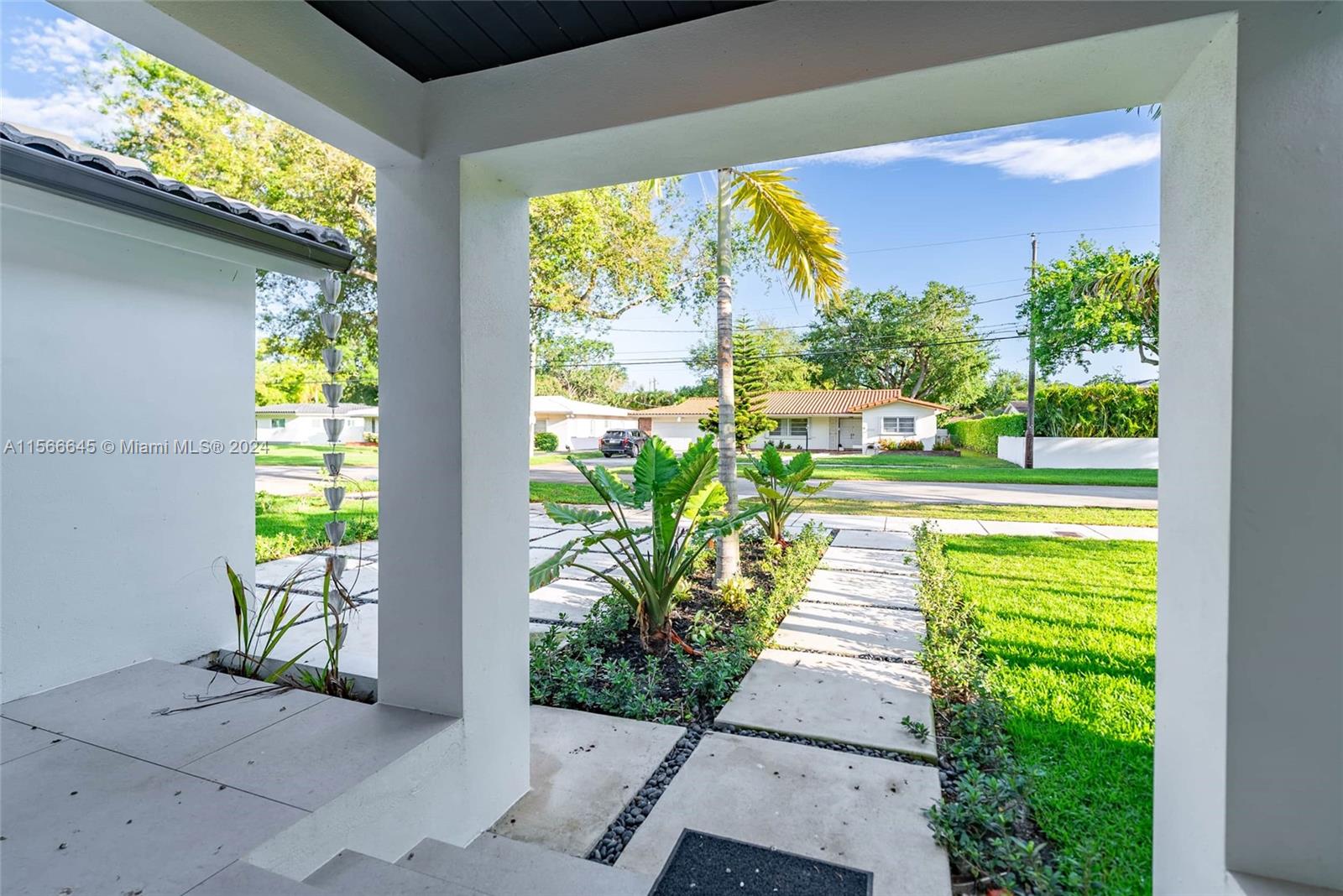 1020 NE 92nd St 1020, Miami Shores, Florida 33138, 3 Bedrooms Bedrooms, ,3 BathroomsBathrooms,Residentiallease,For Rent,1020 NE 92nd St 1020,A11566645