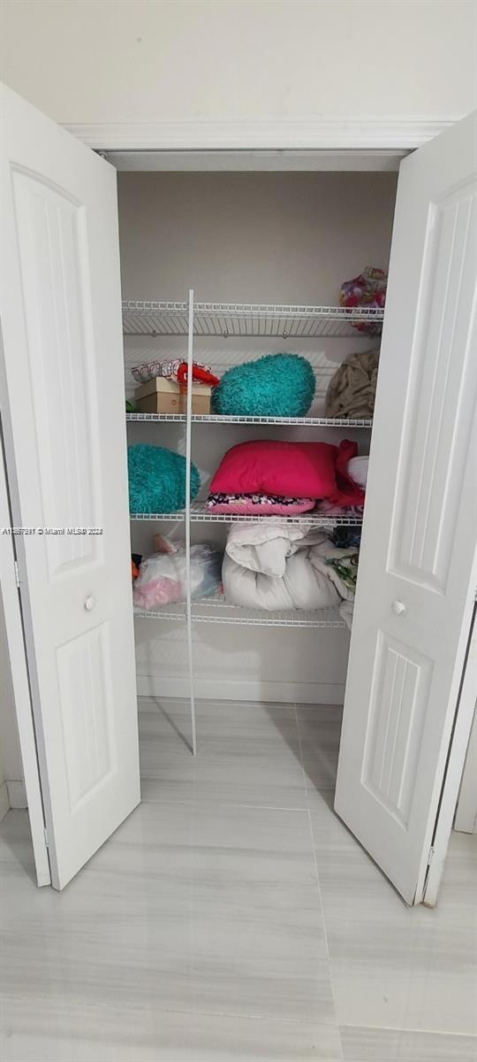 23081 SW 114th Path ., Miami, Florida 33170, 4 Bedrooms Bedrooms, ,3 BathroomsBathrooms,Residentiallease,For Rent,23081 SW 114th Path .,A11567291