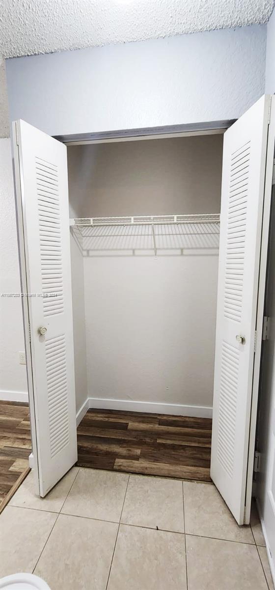 2810 N Oakland Forest Dr 207, Oakland Park, Florida 33309, 1 Bedroom Bedrooms, ,1 BathroomBathrooms,Residentiallease,For Rent,2810 N Oakland Forest Dr 207,A11567283