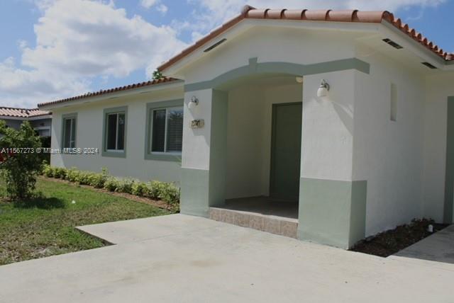 15747 SW 298th Ter, Homestead, Florida 33033, 3 Bedrooms Bedrooms, ,2 BathroomsBathrooms,Residentiallease,For Rent,15747 SW 298th Ter,A11567273