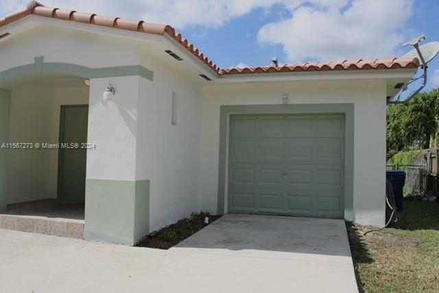 15747 SW 298th Ter, Homestead, Florida 33033, 3 Bedrooms Bedrooms, ,2 BathroomsBathrooms,Residentiallease,For Rent,15747 SW 298th Ter,A11567273