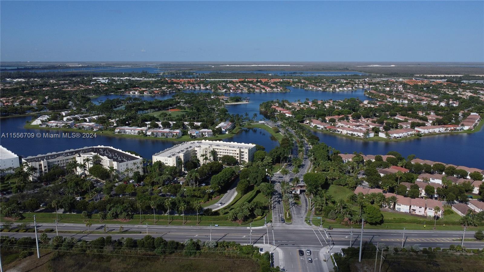 10518 NW 66th St 10518, Doral, Florida 33178, 4 Bedrooms Bedrooms, ,4 BathroomsBathrooms,Residential,For Sale,10518 NW 66th St 10518,A11556709