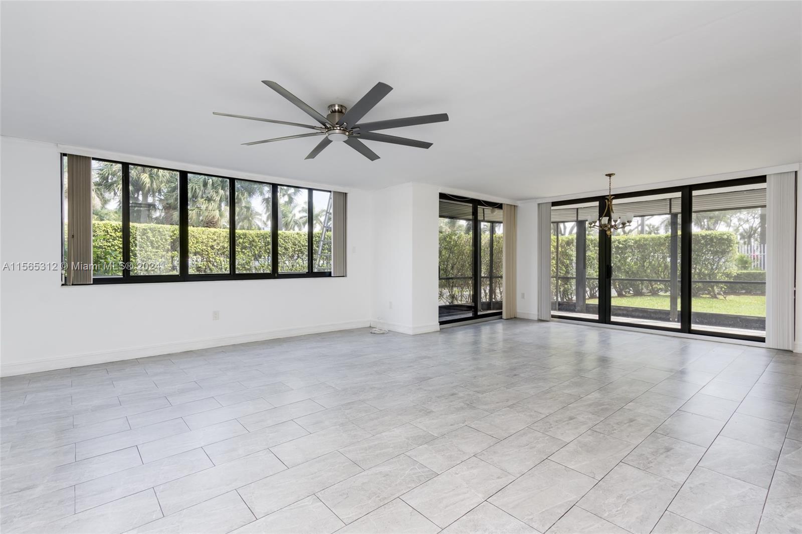 1460 Sheridan St 2D, Hollywood, Florida 33020, 2 Bedrooms Bedrooms, ,2 BathroomsBathrooms,Residential,For Sale,1460 Sheridan St 2D,A11565312