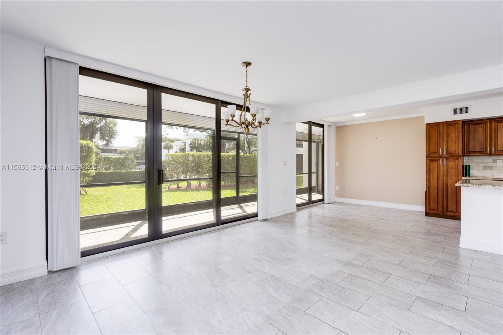 1460 Sheridan St 2D, Hollywood, Florida 33020, 2 Bedrooms Bedrooms, ,2 BathroomsBathrooms,Residential,For Sale,1460 Sheridan St 2D,A11565312