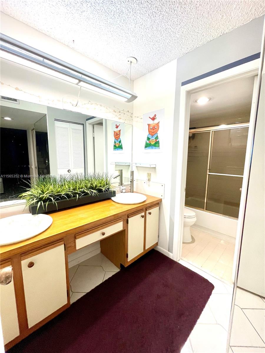 1410 Sheridan St 27I, Hollywood, Florida 33020, 2 Bedrooms Bedrooms, ,2 BathroomsBathrooms,Residential,For Sale,1410 Sheridan St 27I,A11565352