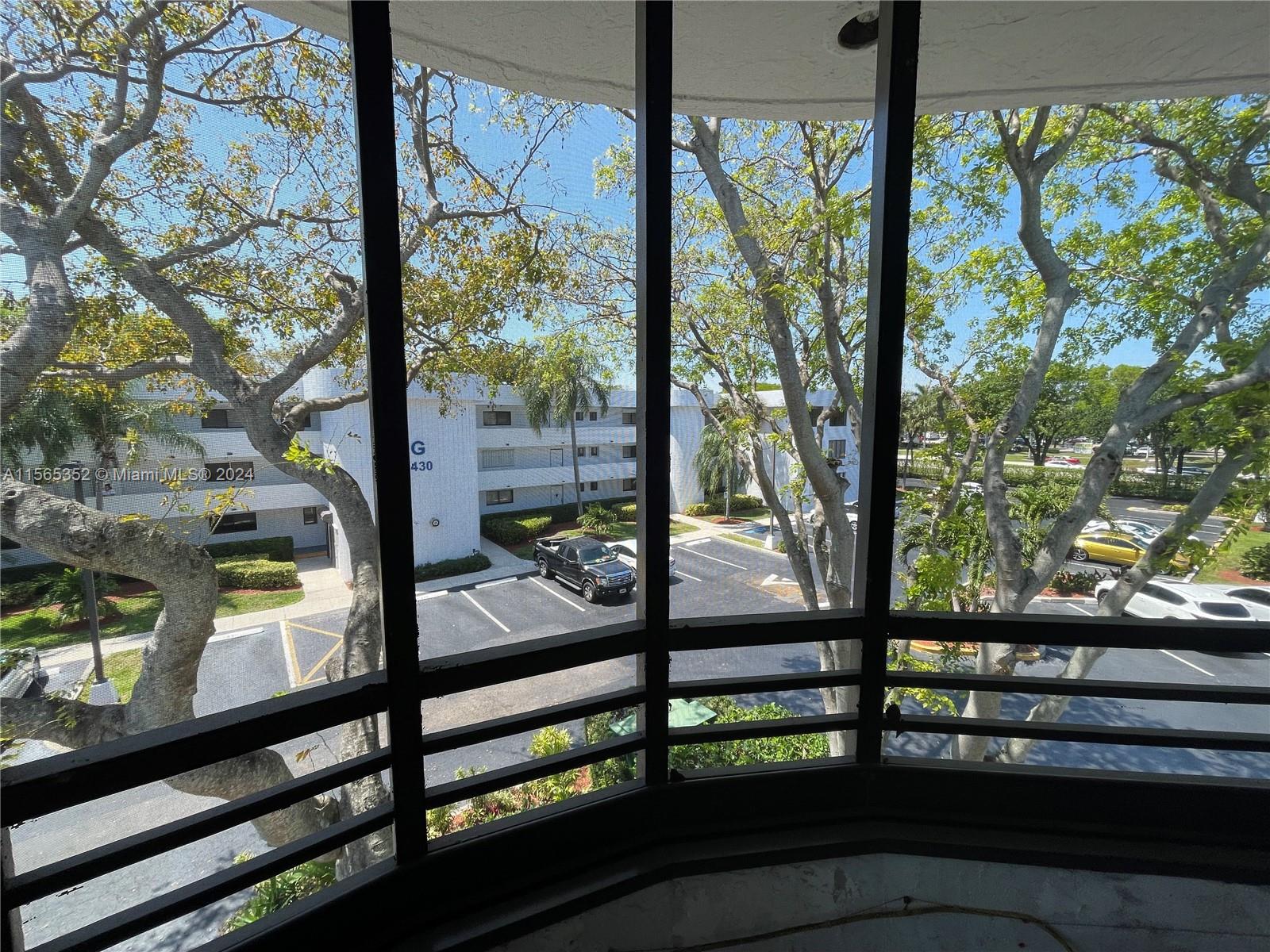 1410 Sheridan St 27I, Hollywood, Florida 33020, 2 Bedrooms Bedrooms, ,2 BathroomsBathrooms,Residential,For Sale,1410 Sheridan St 27I,A11565352