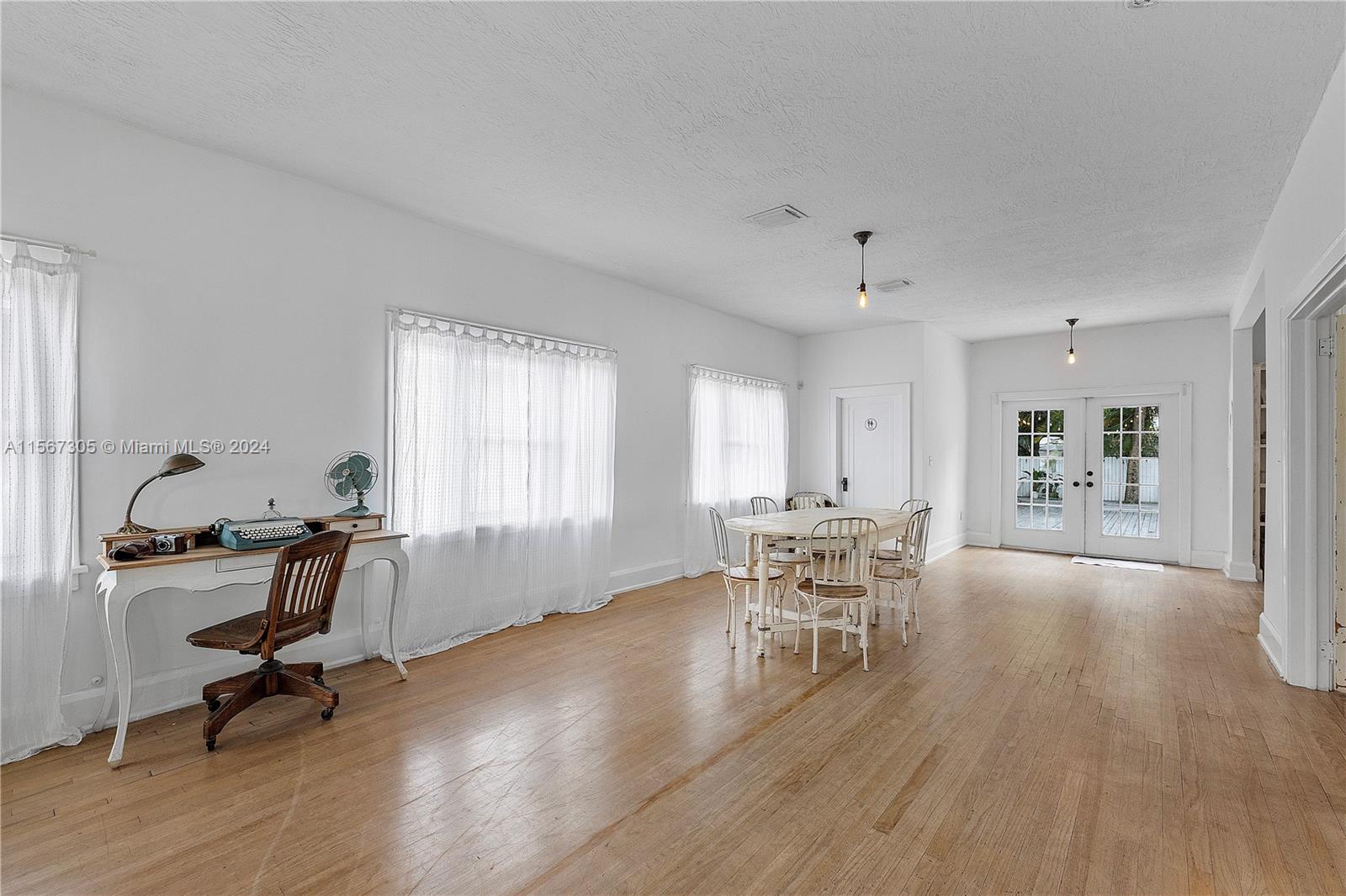 725-745 NE 130th St, North Miami, Florida 33161, ,Commercialsale,For Sale,725-745 NE 130th St,A11567305