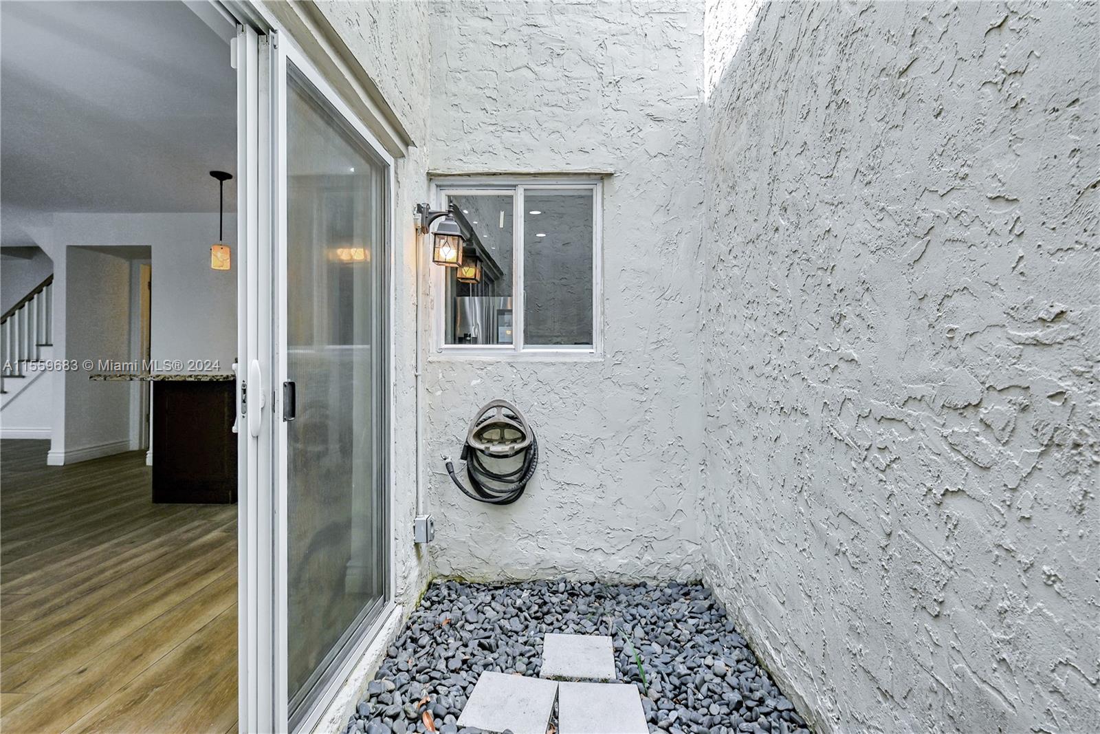 6745 NW 169th St 10F, Hialeah, Florida 33015, 3 Bedrooms Bedrooms, ,2 BathroomsBathrooms,Residential,For Sale,6745 NW 169th St 10F,A11559683