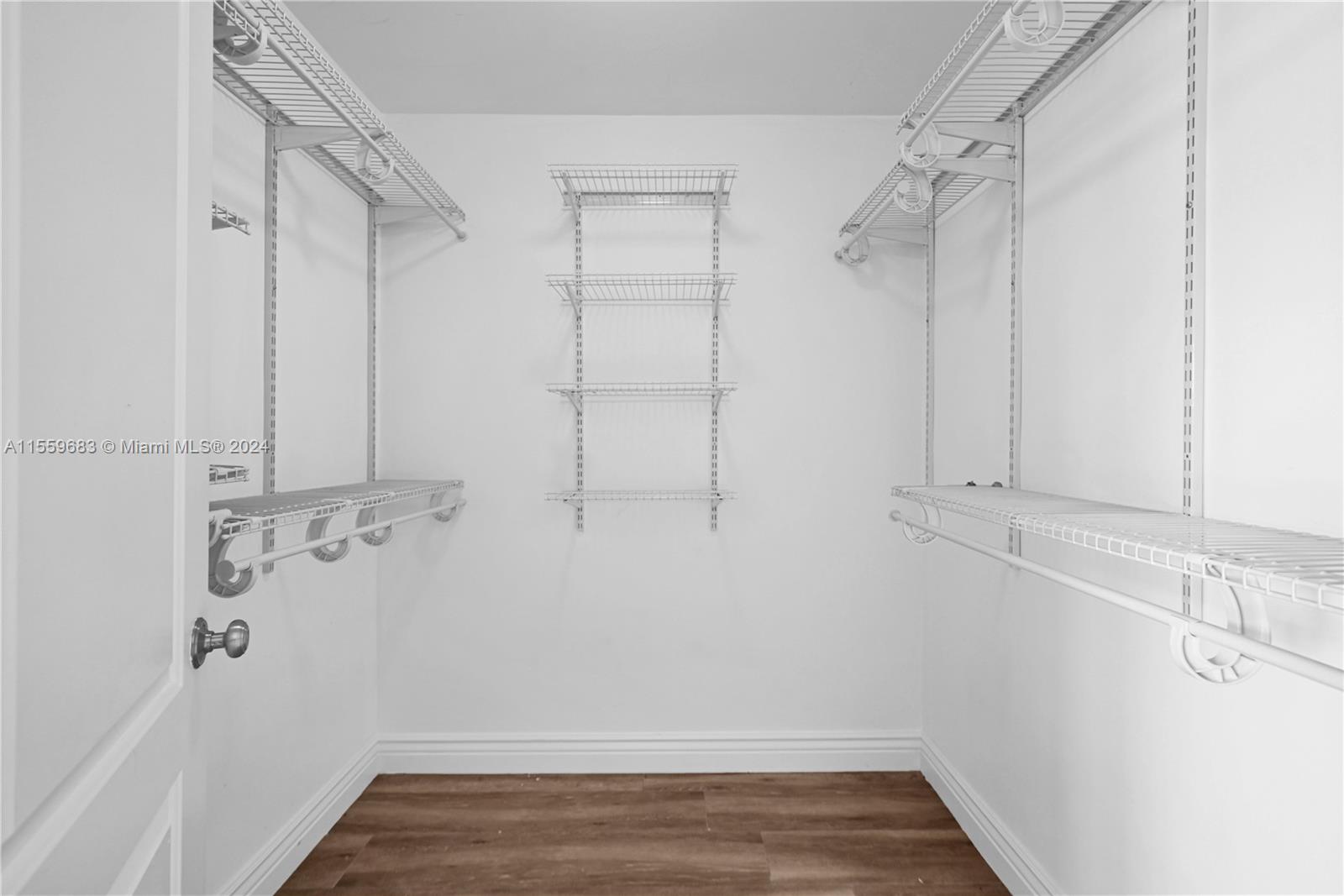 6745 NW 169th St 10F, Hialeah, Florida 33015, 3 Bedrooms Bedrooms, ,2 BathroomsBathrooms,Residential,For Sale,6745 NW 169th St 10F,A11559683