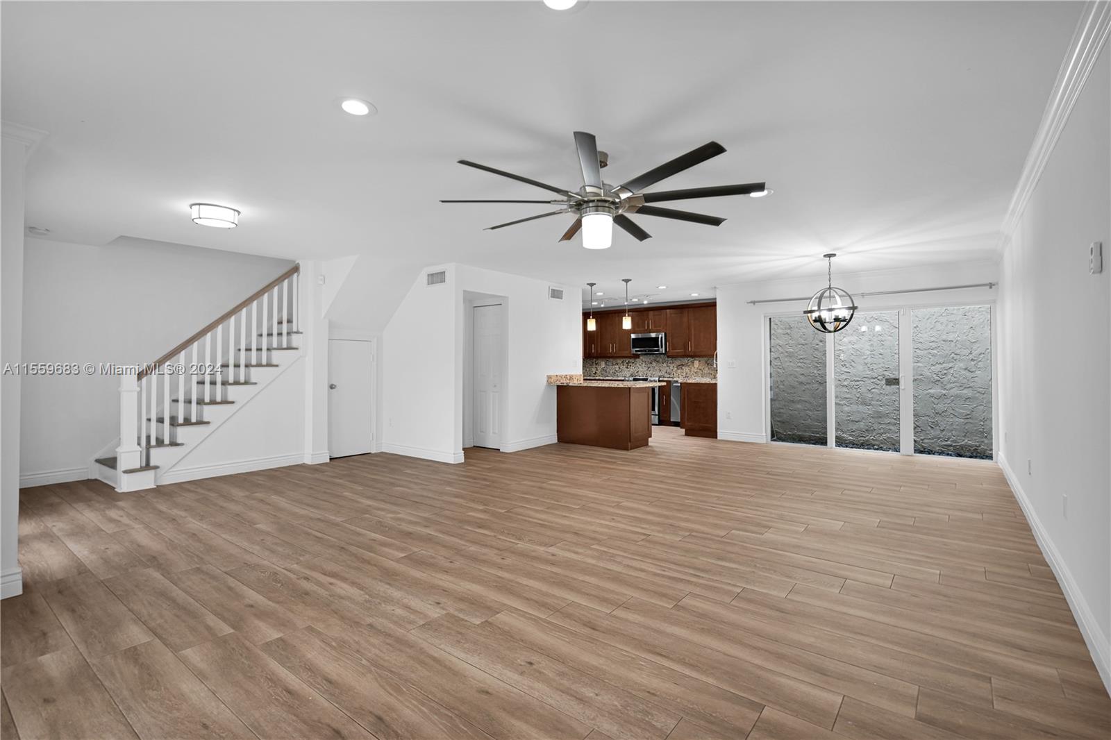 6745 NW 169th St 10F, Hialeah, Florida 33015, 3 Bedrooms Bedrooms, ,2 BathroomsBathrooms,Residential,For Sale,6745 NW 169th St 10F,A11559683