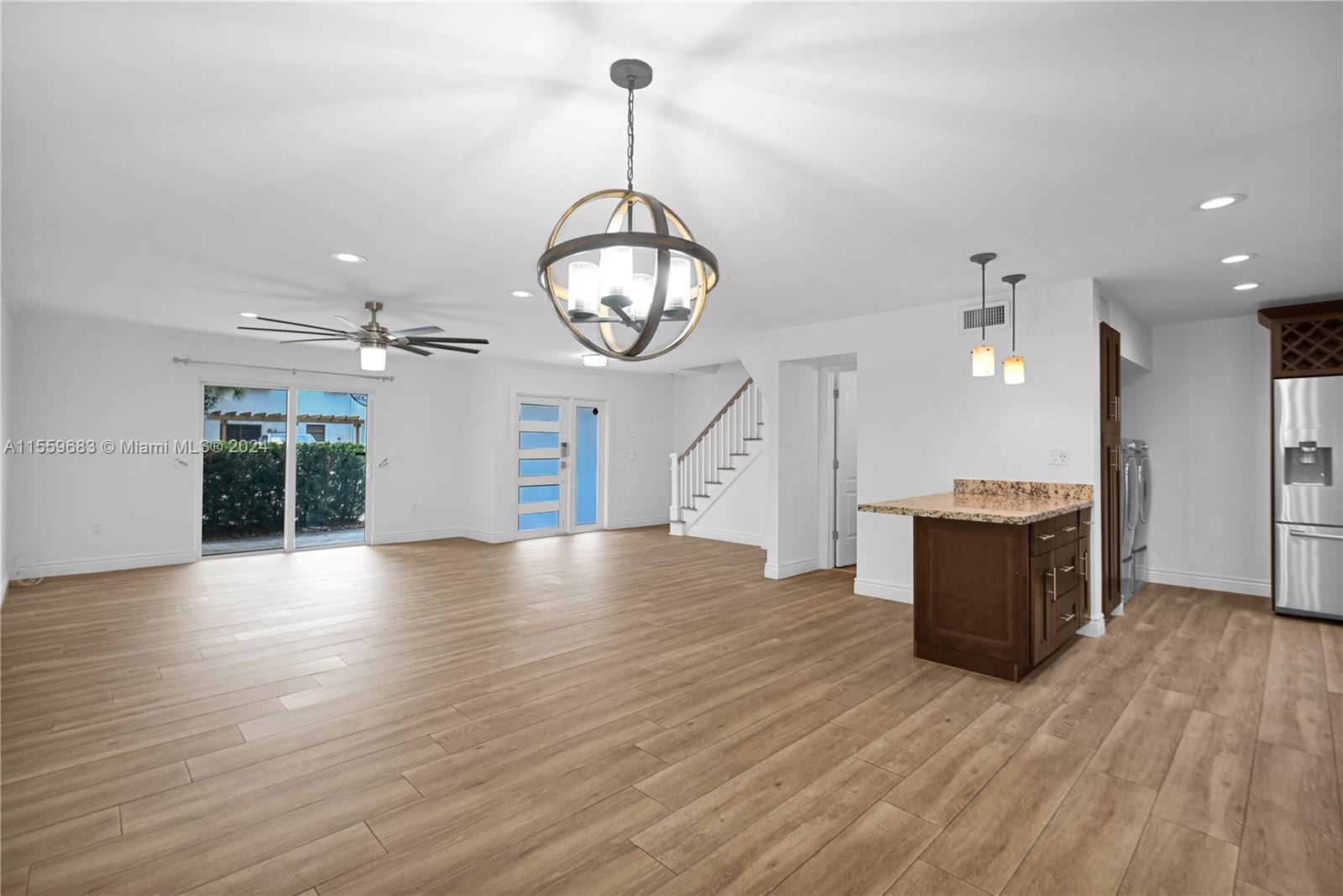 6745 NW 169th St 10F, Hialeah, Florida 33015, 3 Bedrooms Bedrooms, ,2 BathroomsBathrooms,Residential,For Sale,6745 NW 169th St 10F,A11559683