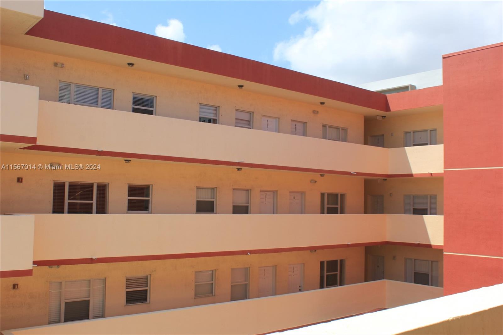 1627 NW 18th St 205, Miami, Florida 33125, 2 Bedrooms Bedrooms, ,2 BathroomsBathrooms,Residential,For Sale,1627 NW 18th St 205,A11567014