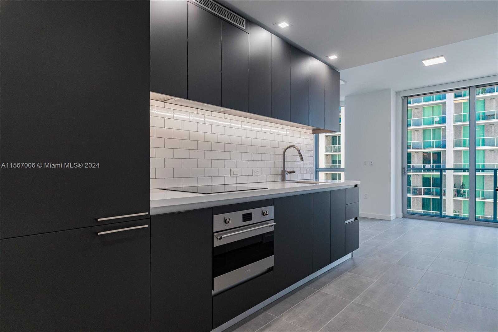 227 NE 2nd St 2211, Miami, Florida 33132, ,1 BathroomBathrooms,Residentiallease,For Rent,227 NE 2nd St 2211,A11567006