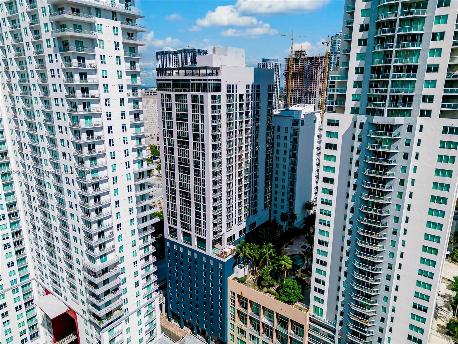 227 NE 2nd St 2211, Miami, Florida 33132, ,1 BathroomBathrooms,Residentiallease,For Rent,227 NE 2nd St 2211,A11567006