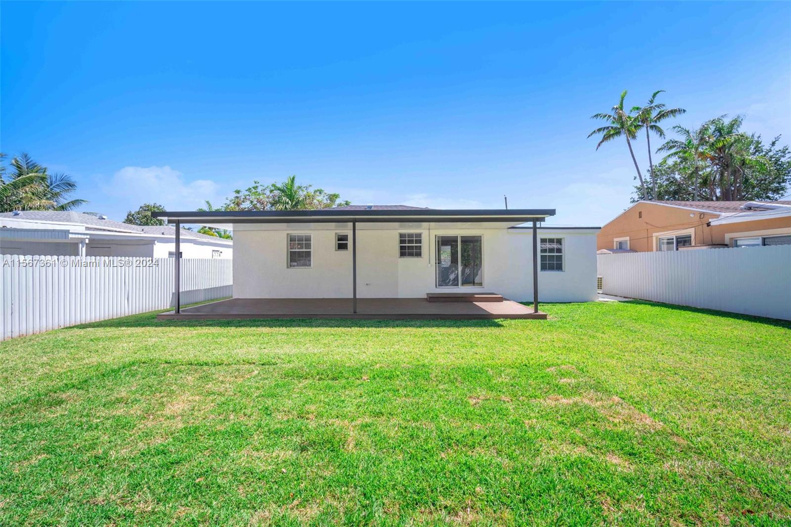 3335 NW 19 St, Miami, Florida 33125, 4 Bedrooms Bedrooms, ,2 BathroomsBathrooms,Residentiallease,For Rent,3335 NW 19 St,A11567361