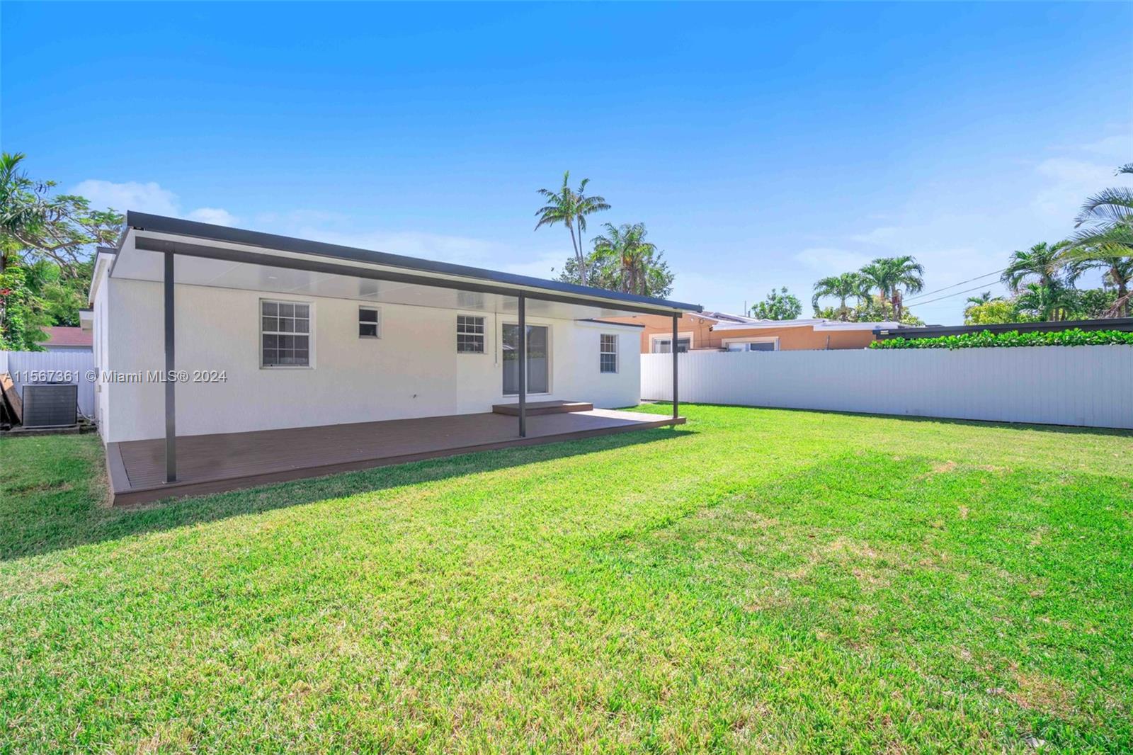 3335 NW 19 St, Miami, Florida 33125, 4 Bedrooms Bedrooms, ,2 BathroomsBathrooms,Residentiallease,For Rent,3335 NW 19 St,A11567361