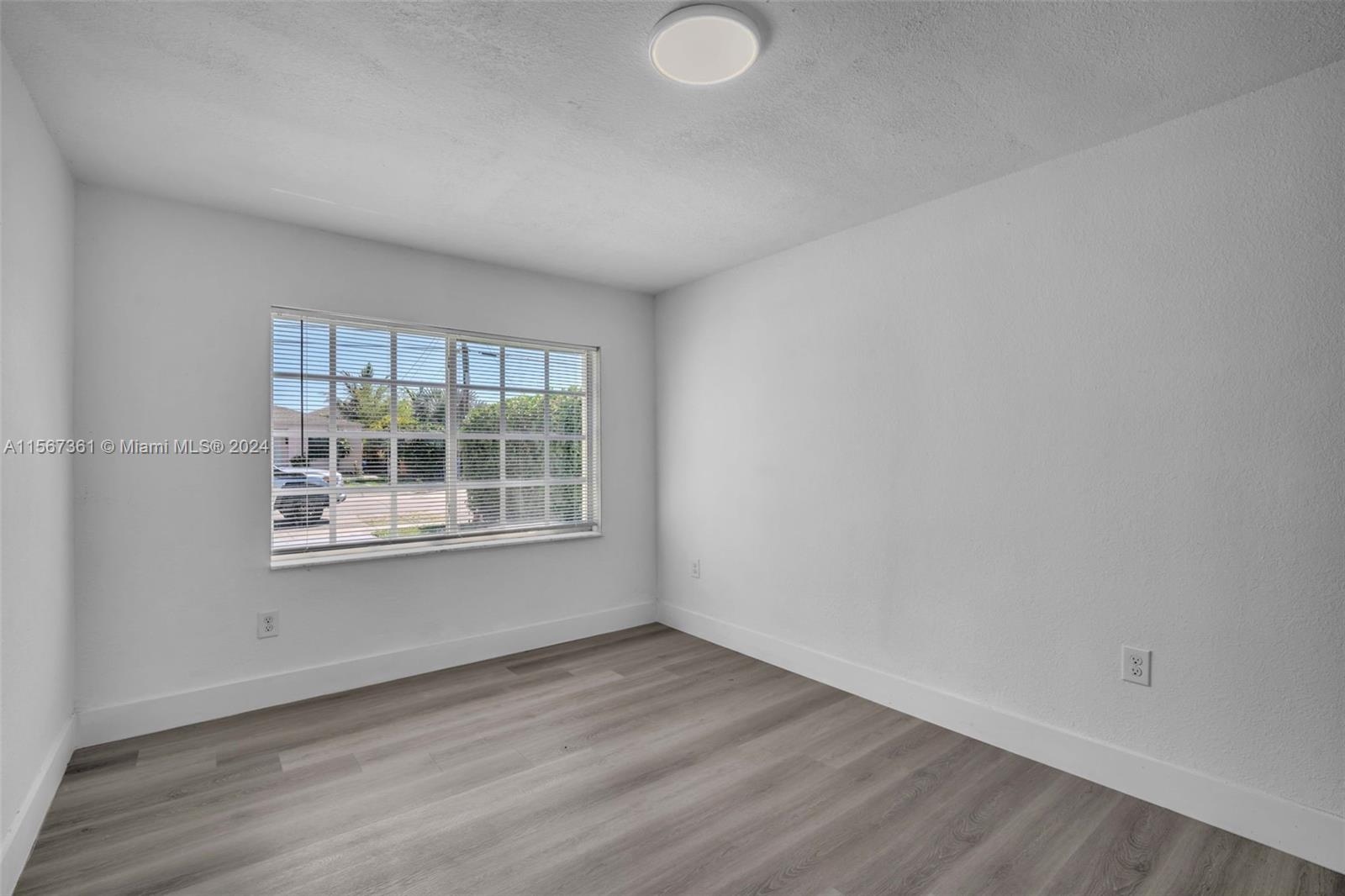 3335 NW 19 St, Miami, Florida 33125, 4 Bedrooms Bedrooms, ,2 BathroomsBathrooms,Residentiallease,For Rent,3335 NW 19 St,A11567361