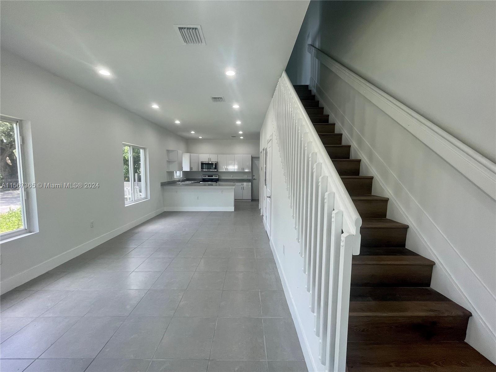 77 NE 64th St 77, Miami, Florida 33138, 3 Bedrooms Bedrooms, ,2 BathroomsBathrooms,Residentiallease,For Rent,77 NE 64th St 77,A11567365