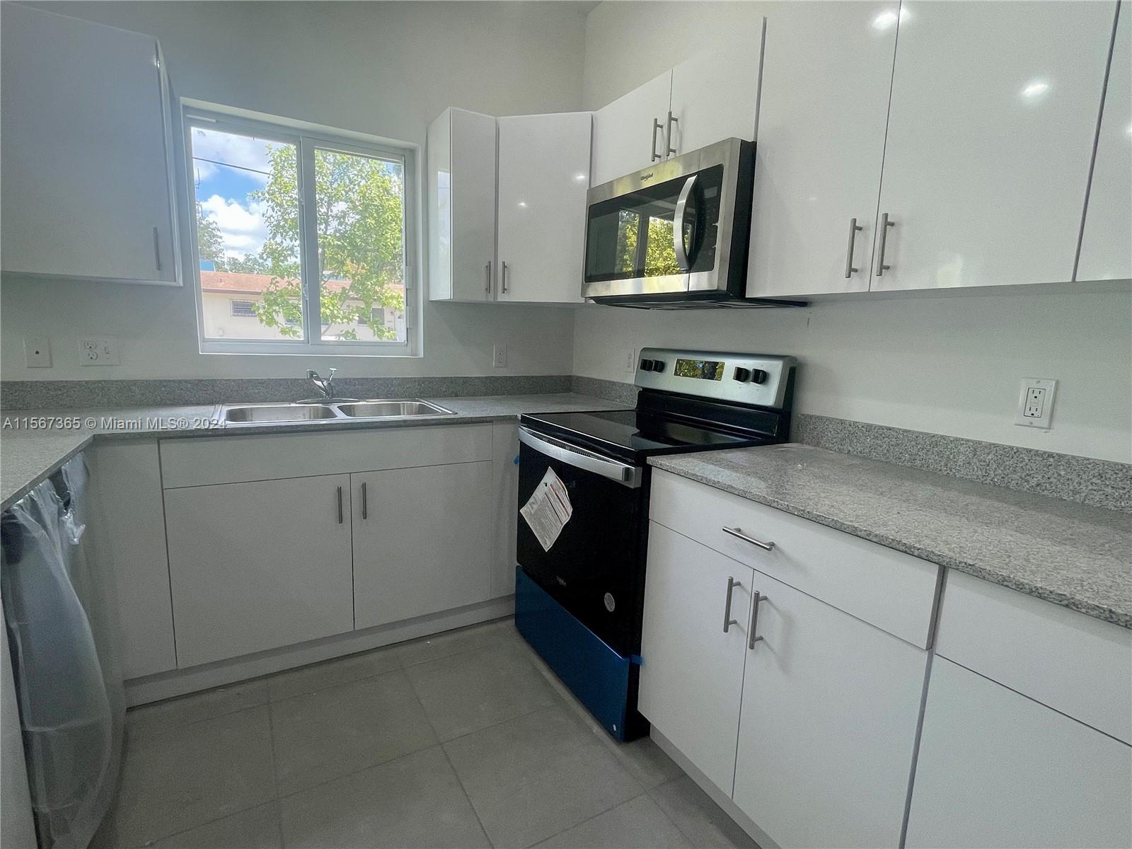 77 NE 64th St 77, Miami, Florida 33138, 3 Bedrooms Bedrooms, ,2 BathroomsBathrooms,Residentiallease,For Rent,77 NE 64th St 77,A11567365