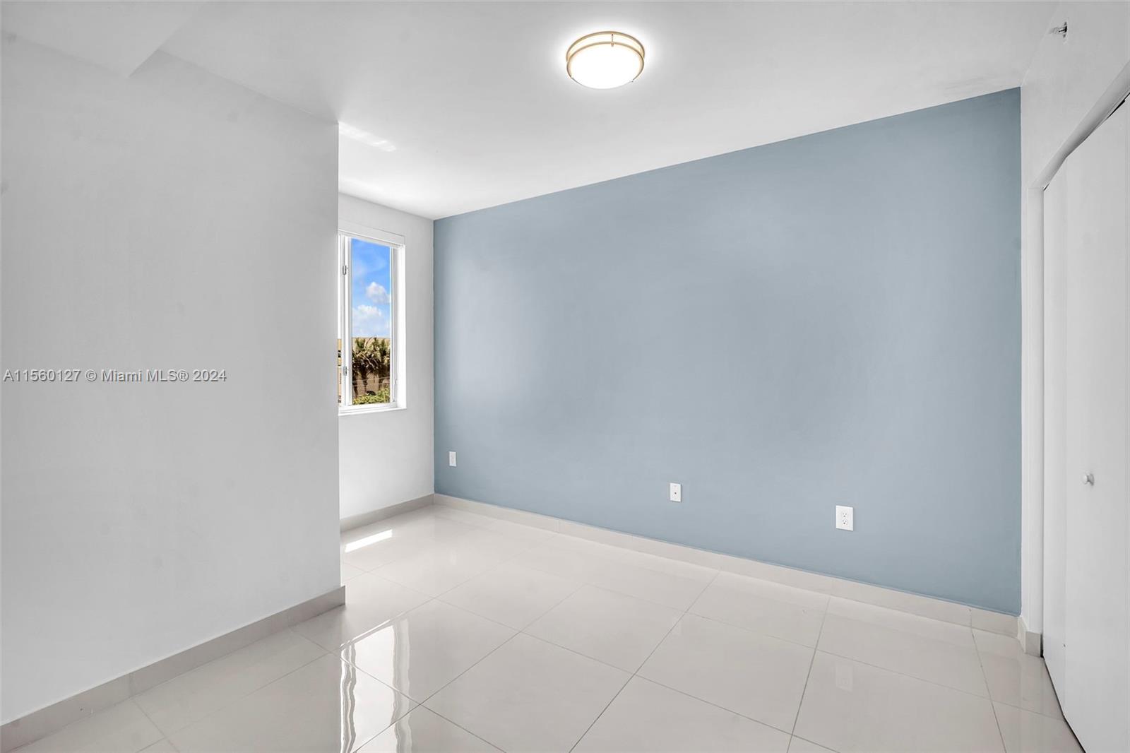 2651 NE 212th Ter 301, Miami, Florida 33180, 2 Bedrooms Bedrooms, ,2 BathroomsBathrooms,Residentiallease,For Rent,2651 NE 212th Ter 301,A11560127