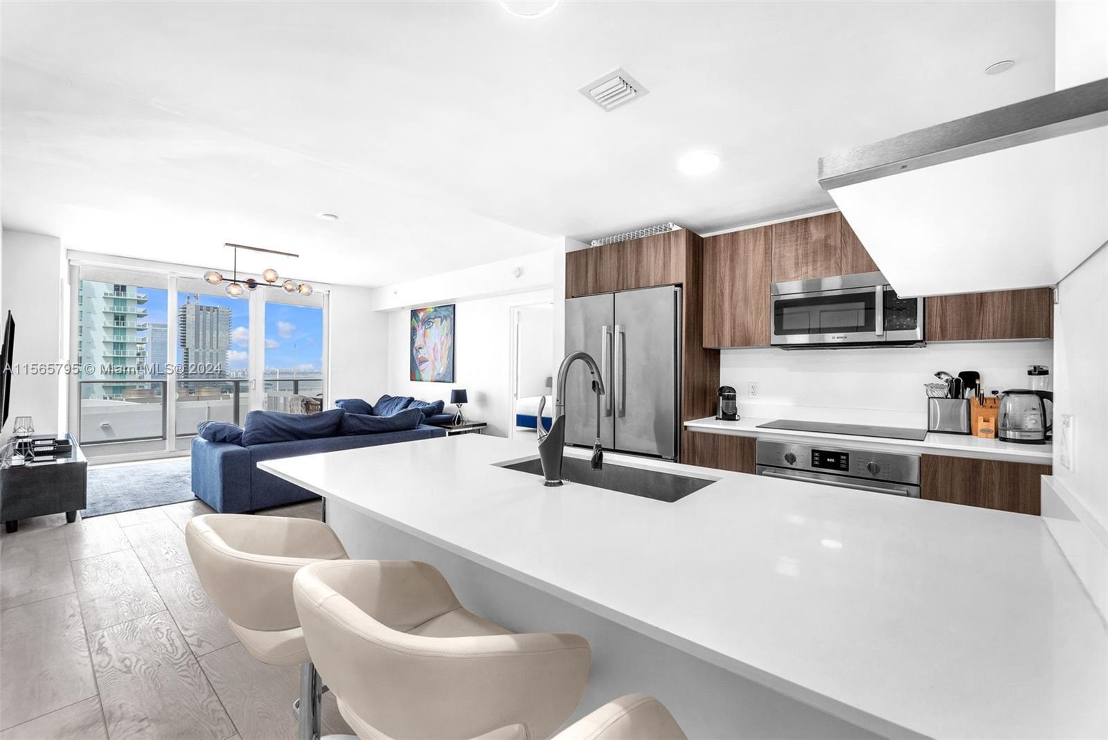 488 NE 18th St 4311, Miami, Florida 33132, 2 Bedrooms Bedrooms, ,3 BathroomsBathrooms,Residentiallease,For Rent,488 NE 18th St 4311,A11565795