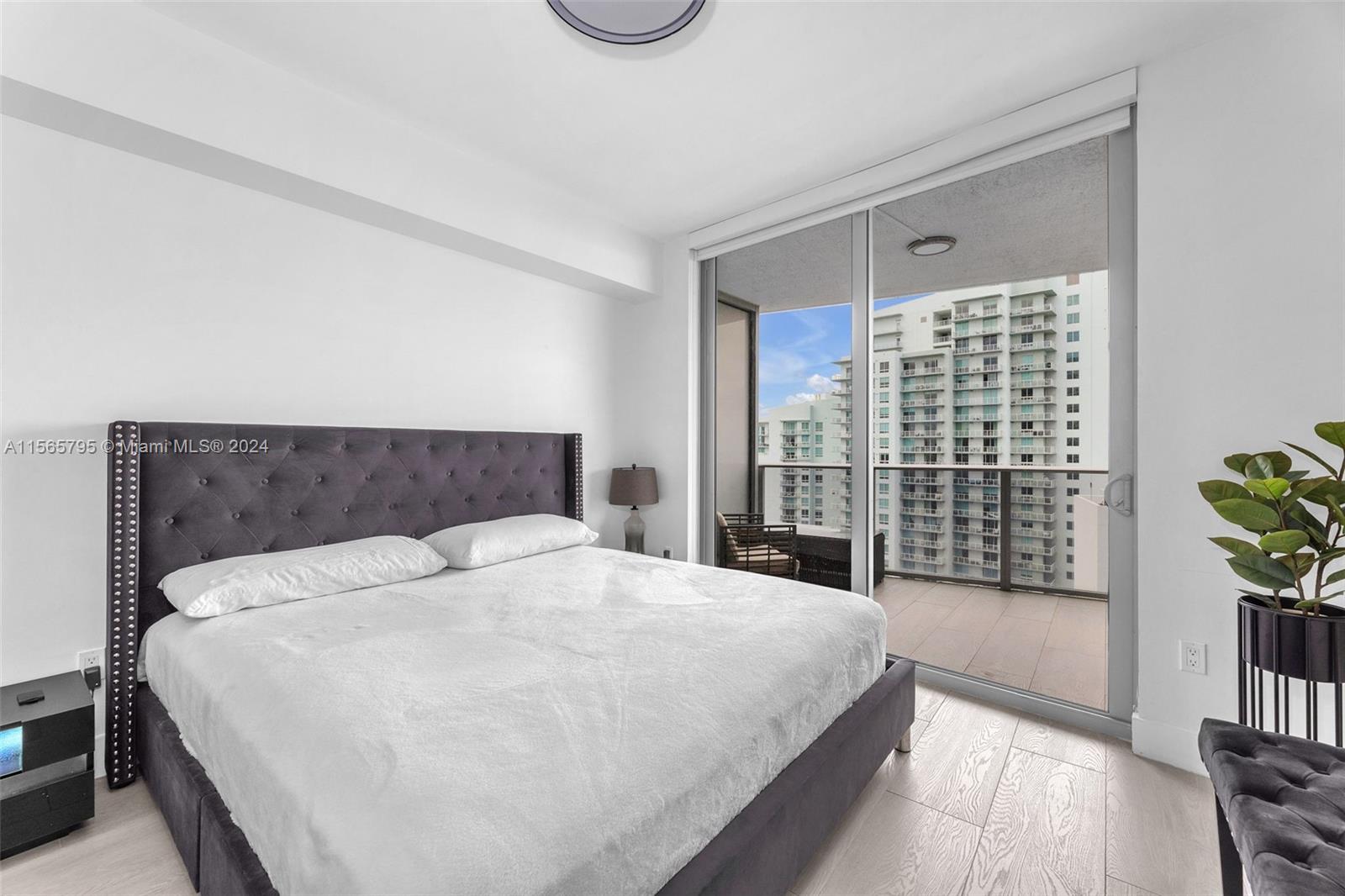 488 NE 18th St 4311, Miami, Florida 33132, 2 Bedrooms Bedrooms, ,3 BathroomsBathrooms,Residentiallease,For Rent,488 NE 18th St 4311,A11565795