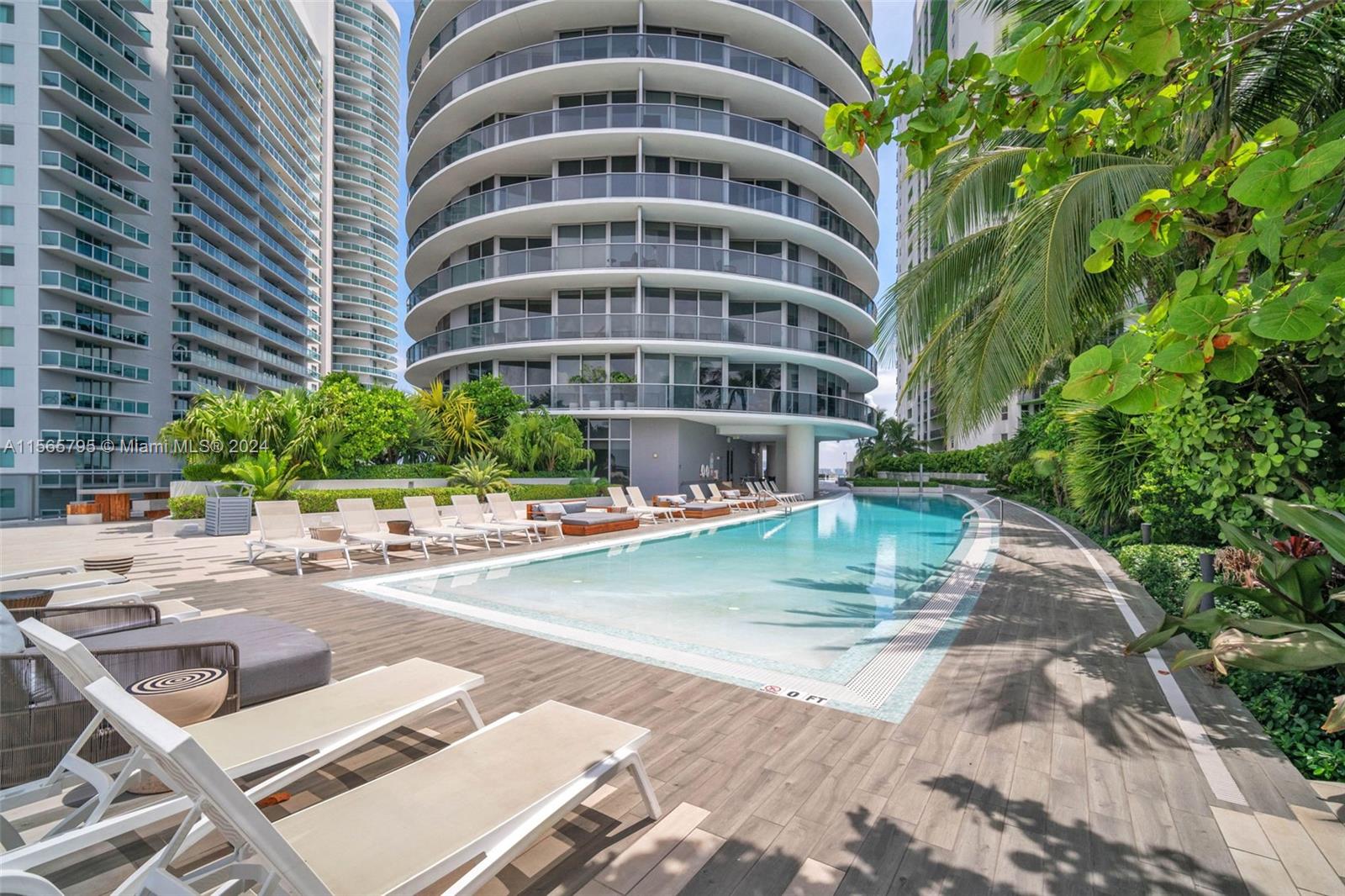 488 NE 18th St 4311, Miami, Florida 33132, 2 Bedrooms Bedrooms, ,3 BathroomsBathrooms,Residentiallease,For Rent,488 NE 18th St 4311,A11565795