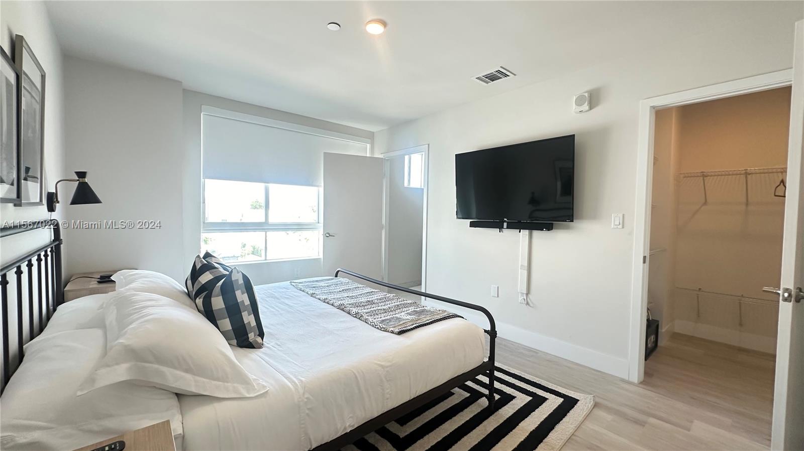 2535 NE 193rd St 3202, Miami, Florida 33180, 2 Bedrooms Bedrooms, ,2 BathroomsBathrooms,Residentiallease,For Rent,2535 NE 193rd St 3202,A11567022