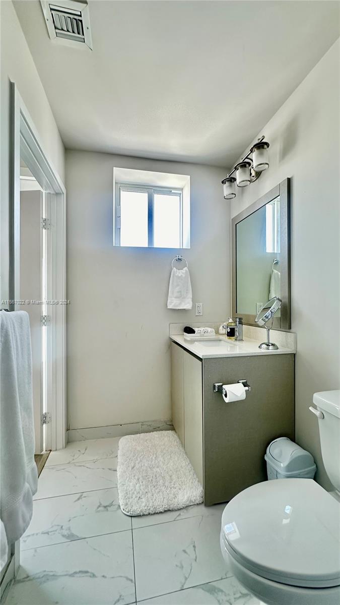 2535 NE 193rd St 3202, Miami, Florida 33180, 2 Bedrooms Bedrooms, ,2 BathroomsBathrooms,Residentiallease,For Rent,2535 NE 193rd St 3202,A11567022