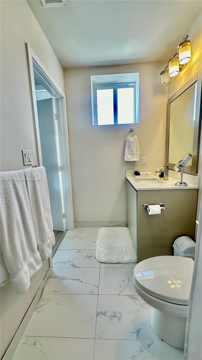 2535 NE 193rd St 3202, Miami, Florida 33180, 2 Bedrooms Bedrooms, ,2 BathroomsBathrooms,Residentiallease,For Rent,2535 NE 193rd St 3202,A11567022